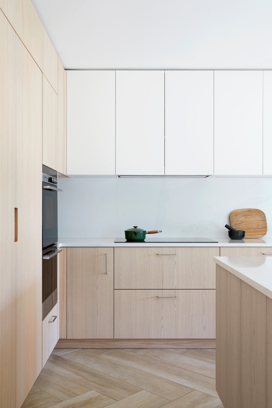London Kitchen Supply Store,
Luxury kitchen supplier London,
Complete Kitchen,
Kitchen Design Services,
Design Your kitchen Project
European-made kitchen cabinets,
UGUISU Kitchen supplier,